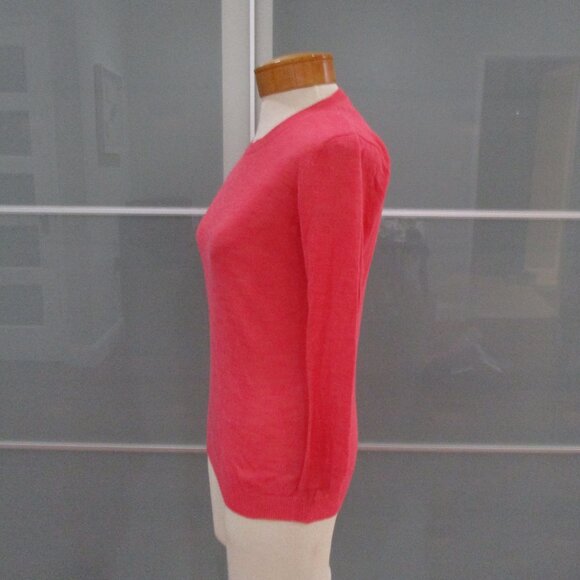 Izod Long Sleeve Lightweight Knit Top - Picture 2 of 5